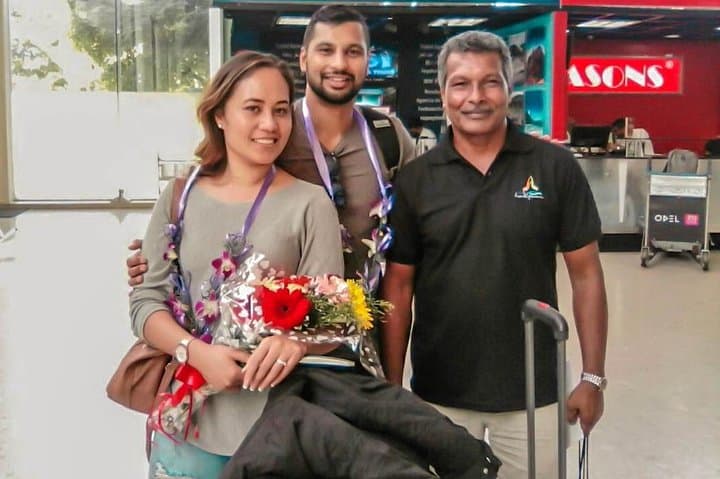 Colombo (CMB) to Hikkaduwa Private Transfer: Fast, Comfortable Ride to the Coast photo 3