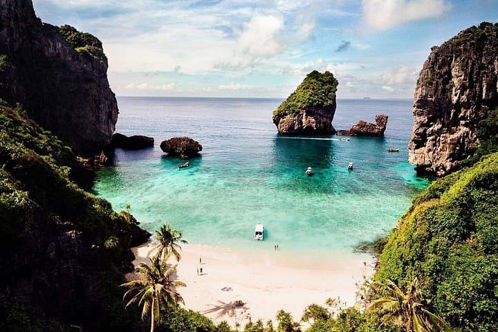 Phi Phi Green & Khai Islands Speedboat Tour — Snorkel Maya Bay, Viking Cave & Khai