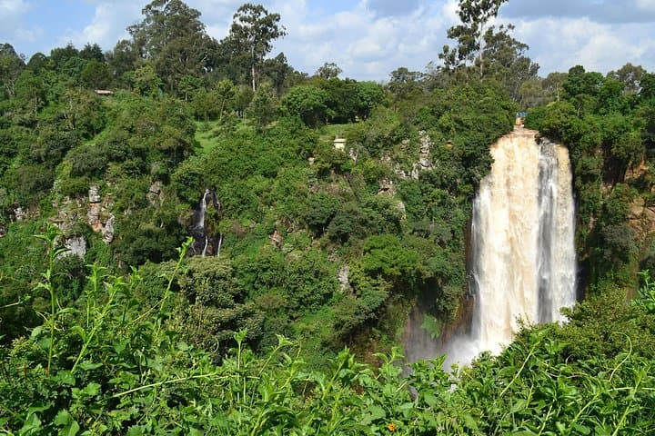 6-Day Aberdares, Lake Bogoria & Masai Mara Wildlife Safari: Big Five, Flamingos & Rift Valley photo 5