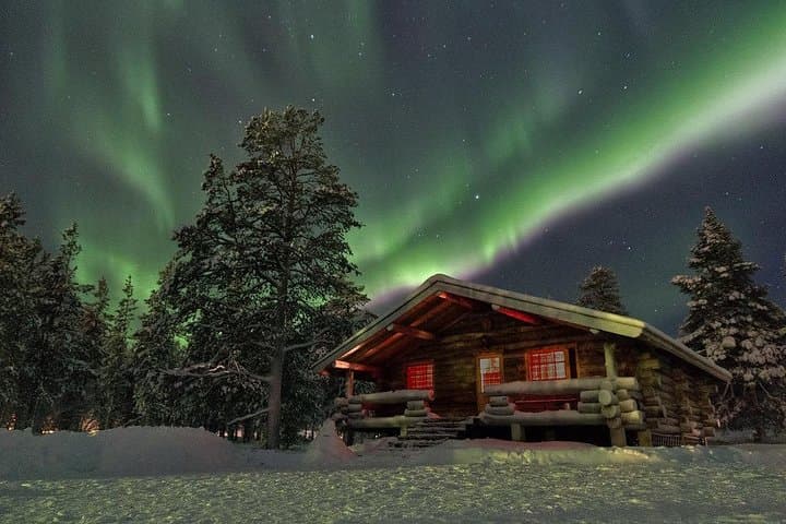 Private Northern Lights Chase from Rovaniemi — 4-Hour Aurora Tour with Pickup