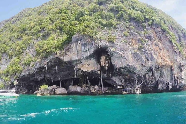 Phi Phi Islands First-Class Day Cruise from Phuket — Royal Jet Cruiser Experience photo 5