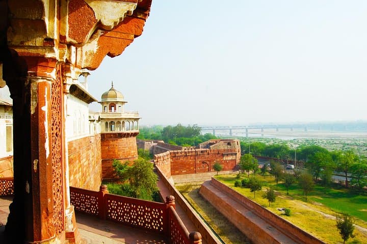 Sunrise at the Taj: 2-Day Agra Overnight Tour from Bangalore photo 2