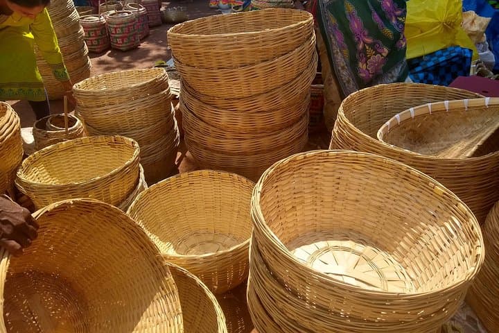 Mapusa Market Tour and Goan Home-Cooked Lunch Experience photo 2