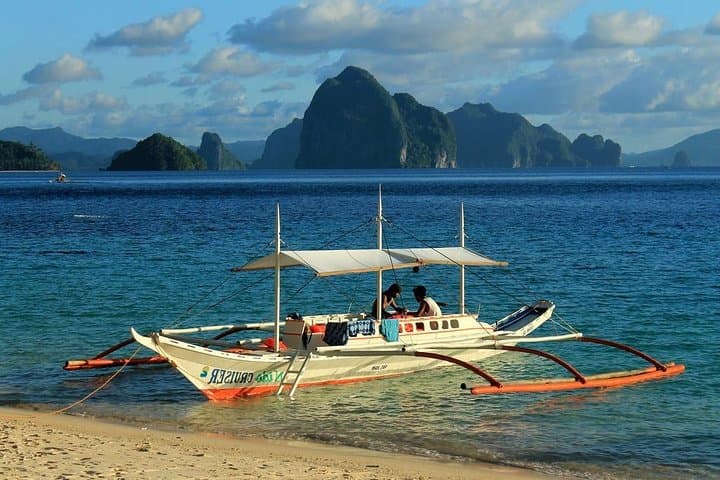 7-Day Palawan Adventure: Puerto Princesa, El Nido & Coron Island Hopping photo 2