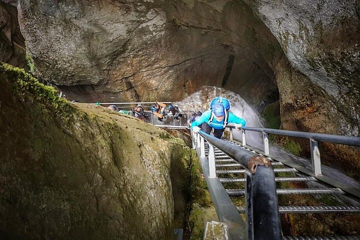Private Day Tours from Bucharest — Vidraru, Transfagarasan, Bucegi & Transylvania photo 4