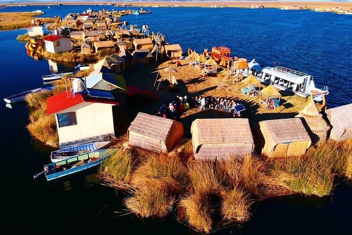 Kayaking to the Uros Floating Islands on Lake Titicaca: Half-Day Cultural Paddle from Puno photo 6