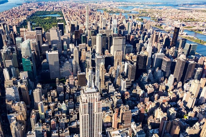 Manhattan Helicopter Tour: 20-Minute Night Flight Over NYC Skyline photo 2