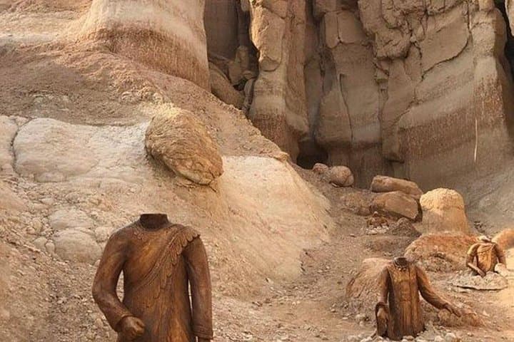 Full-Day Al Qara Hill & Jawatha Al-Ahsa Tour from Riyadh: Explore Ancient Oasis Culture photo 2