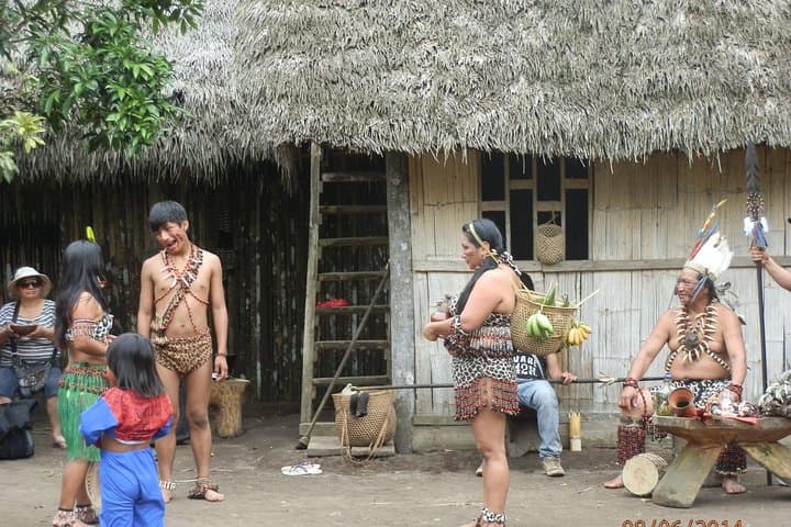 Mira Mera Viewpoint & Indichuris Community: Amazon Day Trip from Baños with Chocolate Tasting
