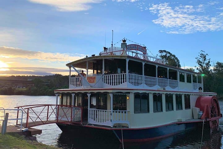 Nepean Belle Scenic Lunch Cruise — Paddle the Nepean Gorge photo 4