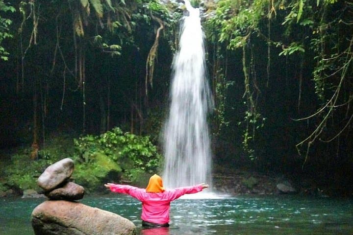 Benang Kelambu & Stokel Waterfall Tour — Central Lombok Day Trip photo 2
