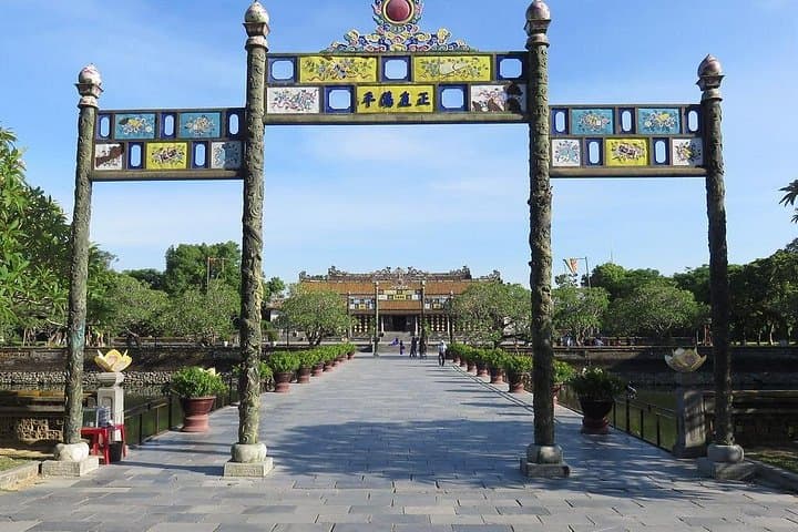Hue Imperial City & Thien Mu Pagoda — Guided Shore Excursion from Chan May Port photo 2