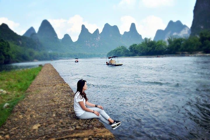 2-Day Guilin Private Package: Li River Cruise, Reed Flute Cave & Elephant Trunk Hill photo 3