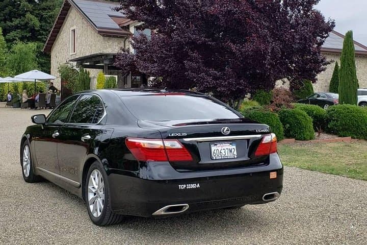 Luxury Napa Wine Tasting Tour — 6-Hour Private Route Planning in a Luxury Vehicle photo 3