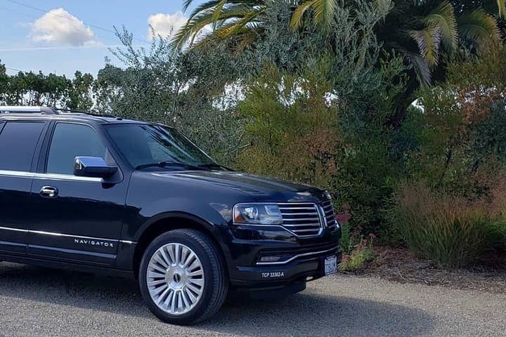 Luxury Napa Wine Tasting Tour — 6-Hour Private Route Planning in a Luxury Vehicle photo 5