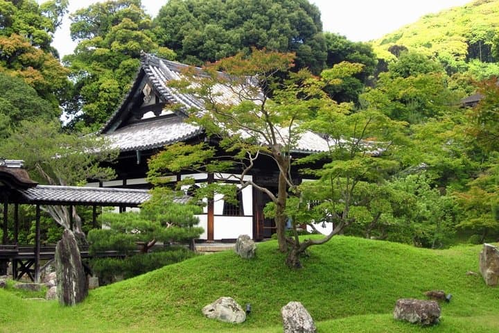 Private Kyoto Walking Tour: Fushimi Inari, Gion & Kiyomizudera Day Tour