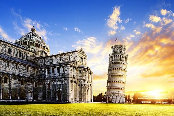 Pisa and Lucca Private Day Tour from Florence — Leaning Tower & Historic Walls photo 6