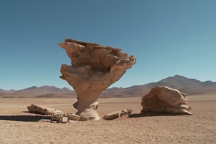 Three-Day Uyuni Salt Flats Expedition: Salar de Uyuni Highlights photo 2