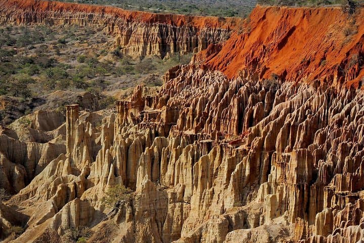 Full-Day Cabo Ledo Adventure from Luanda — Beaches, Cliffs & Surf photo 3