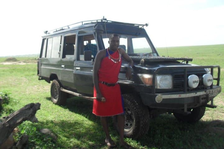 Nairobi National Park Half Day Safari: A Unique Wildlife Experience on the Edge of a City photo 3