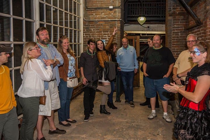 Haunted Dallas Booze and Boos: Downtown Ghost Pub Walking Tour photo 3