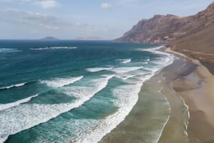 La Corona & Famara Cliffs Small-Group Hike — Lanzarote Volcanic Adventure photo 3