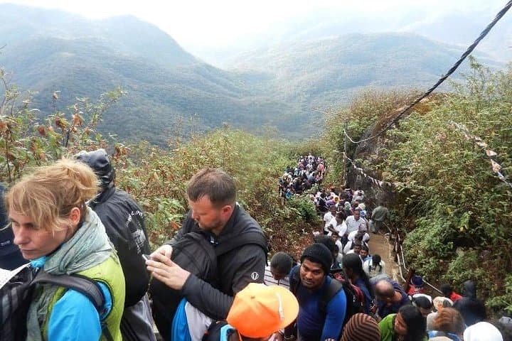 Sri Pada (Adam's Peak) Pilgrimage and Ella Train Journey from Kandy photo 3