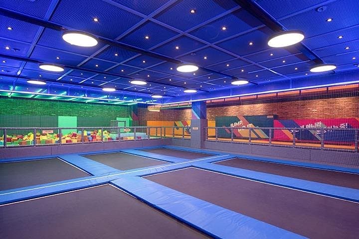 Busan Vaunce Trampoline Park — Yongho W Center 2‑Hour Jump Pass photo 3