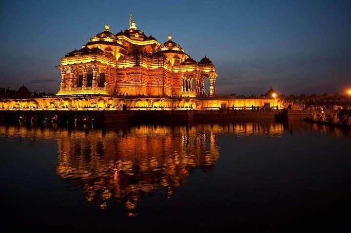 Akshardham Temple Tour: Exploring New Delhi’s Modern Hindu Architecture photo 3