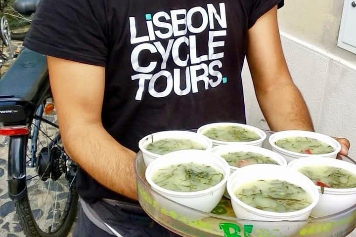 Lisbon E‑Bike Food Tour: Cycle Through Pastéis, Petiscos & City Views