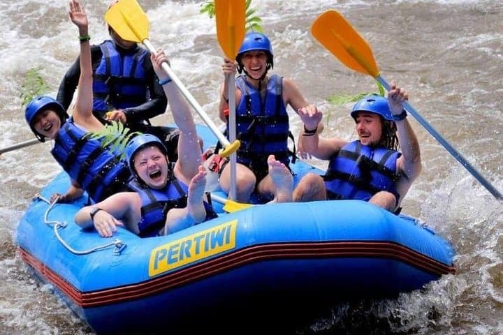 Ayung River Rafting Ubud: 12 km Whitewater Adventure with Buffet Lunch photo 2