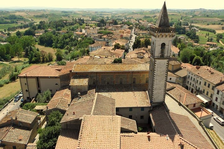 In Leonardo's Footsteps: Vinci Hills Walk, Wine Cellar & Museums