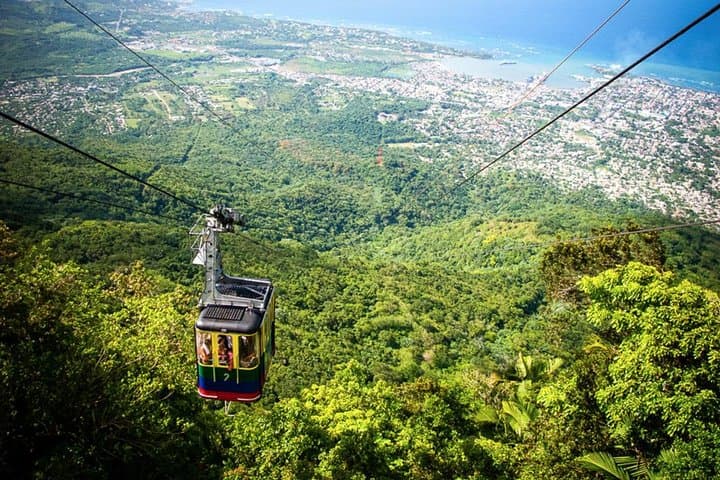 All-Inclusive Puerto Plata Shore Excursion: Cable Car, Rum Tasting & Cigar Rolling photo 2