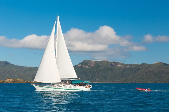 Overnight Sailing to Whitehaven Beach: Prima Whitsundays 2-Day Cruise photo 3
