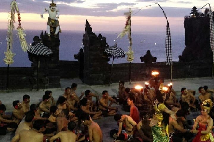 Uluwatu Temple & Kecak Dance: Cliffside Sunset Tour with Jimbaran Seafood Dinner photo 2