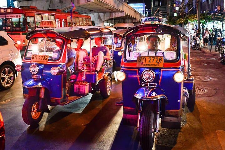 Bangkok Evening Tuk-Tuk Adventure: Night Markets, Temples & Local Eats photo 5