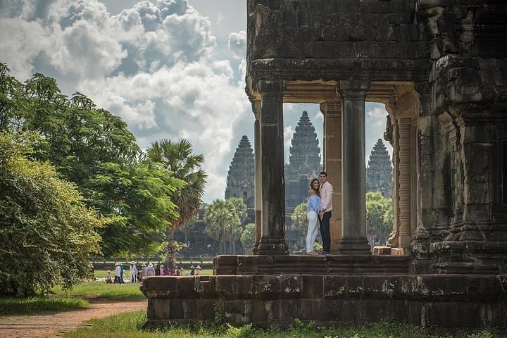 2-Day Angkor Wat and Banteay Srei Temple Tour — Complete Visitor Guide photo 2