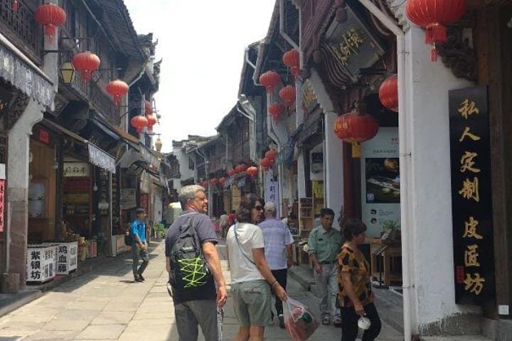 Sunrise on Huangshan: 2-Day Yellow Mountain & Tunxi Old Street Mini Group Tour photo 4