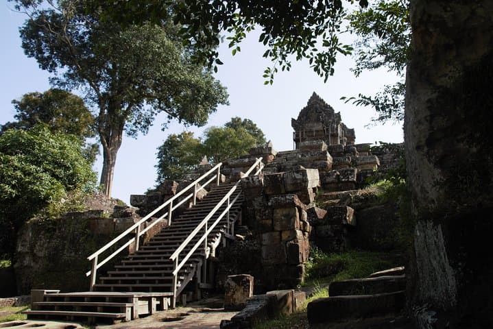 Preah Vihear & Beng Mealea Private Temple Tour — Lost Khmer Ruins and Panoramic Cliffs photo 3