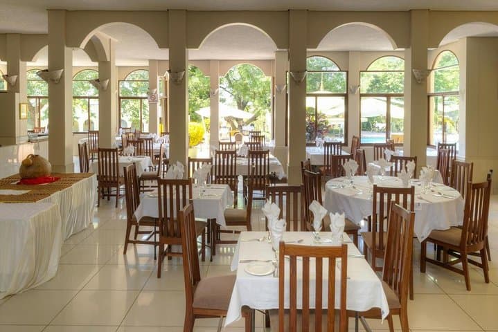 Victoria Falls Rainbow Hotel: 4-Day Adventure with Chobe Safari, Helicopter & Dinner Cruise photo 2