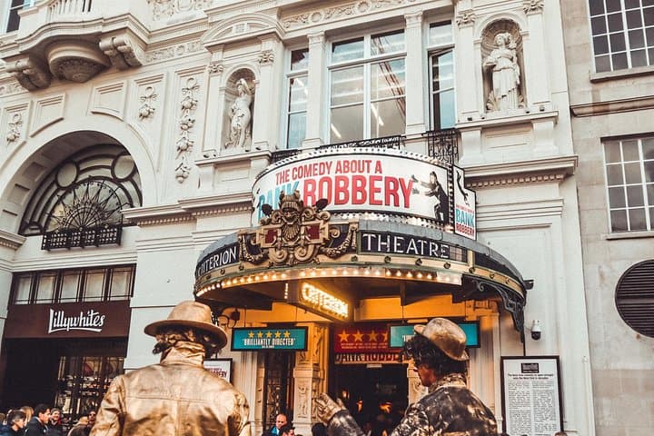 Piccadilly Circus and Whitehall City Game: Interactive London Walking Quest