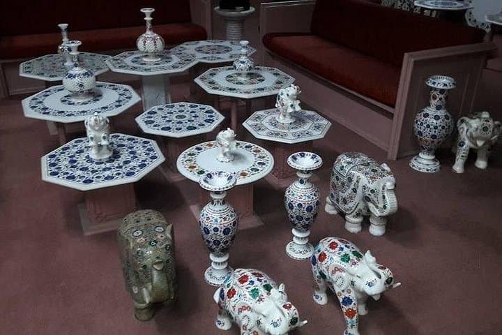 Same-Day Delhi to Agra: Taj Mahal Visit and Handicraft Shopping Tour photo 3
