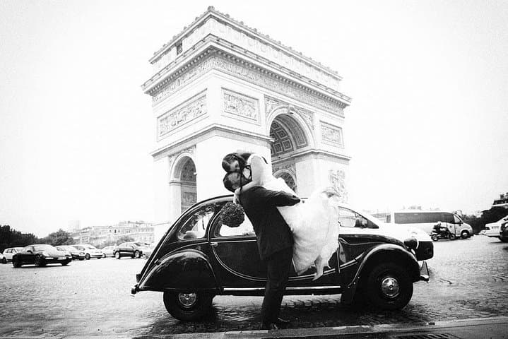 Romantic Paris 2CV Private Tour: Eiffel Tower & Montmartre in a Classic Citroën photo 3