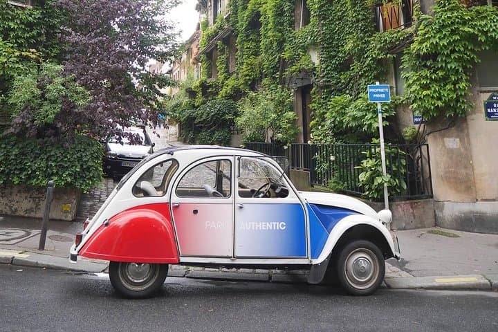 Romantic Paris 2CV Private Tour: Eiffel Tower & Montmartre in a Classic Citroën photo 4
