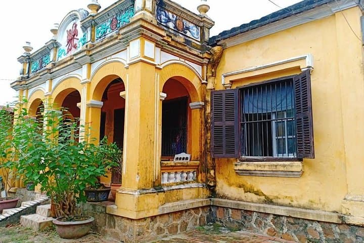 Hoi An Ancient City Lantern-Making Tour from Da Nang: Walk the Old Town and Make a Lantern photo 2