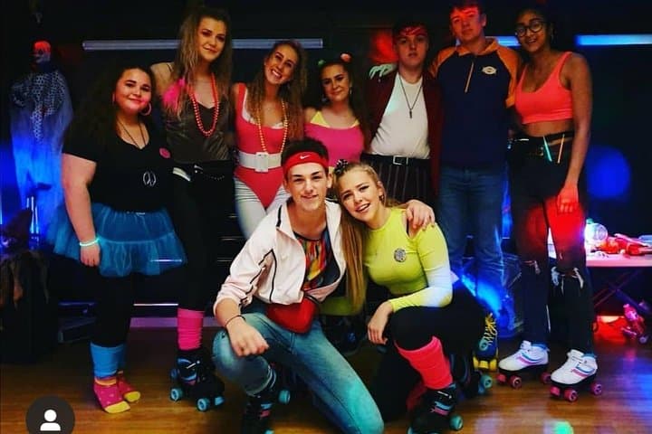 Cardiff Dance Party Package: Private Hen Night with Male Stripper & Bubbly photo 5
