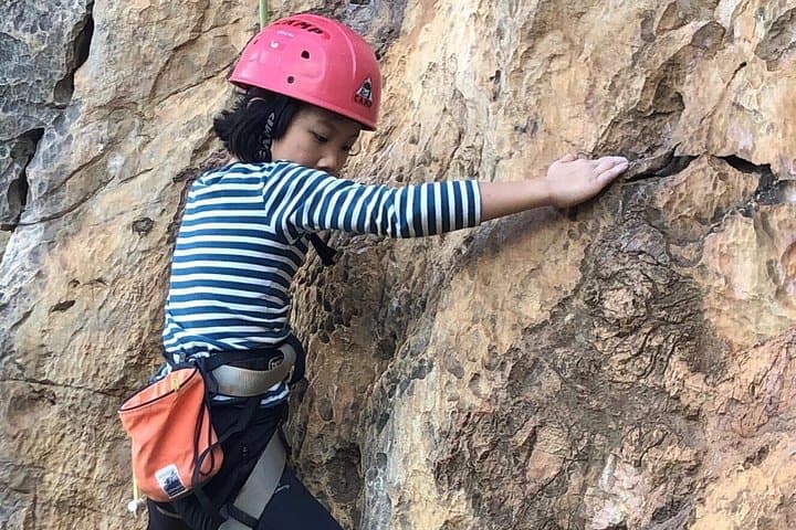 Gua Damai X Park Top-Rope Climbing & Zipline: Guided Climbs Near Kuala Lumpur photo 3
