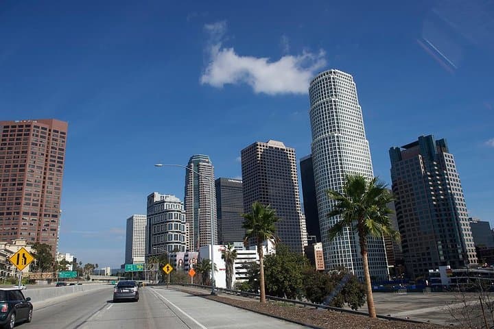 Los Angeles Full-Day Private Highlights Tour: Griffith to Santa Monica photo 1