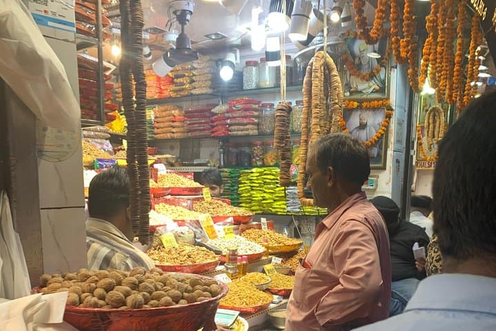 Street Food Walk with Rahul: Connaught Place to Chandni Chowk photo 5