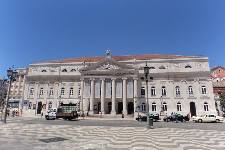 Three-Day Lisbon Highlights: City, Sintra & Arrábida photo 3